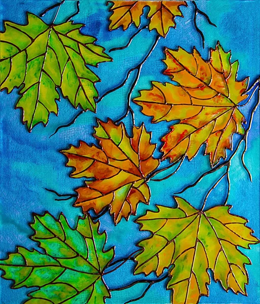彩色玻璃树枝 秋天的叶子在蓝色背景下 — 图库照片
