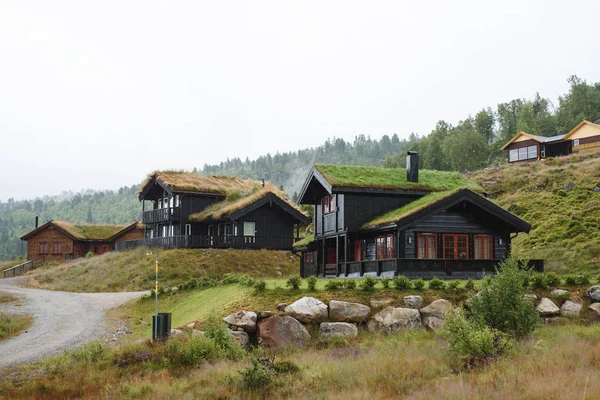 Norveç Köyü'nde eski ahşap evler