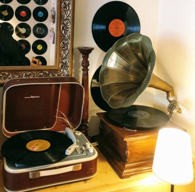 müzik köşesi eski koleksiyonu