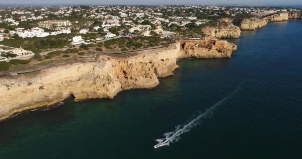 Letecké Video Panorama Pobřeží Portugalska Slavné Pláže Carvoeiro Budovy Bílé — Stock video