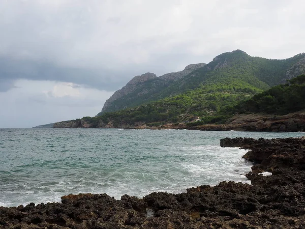 Port Pollenca Bay Mallorca Spanya Görüntülemek — Stok fotoğraf