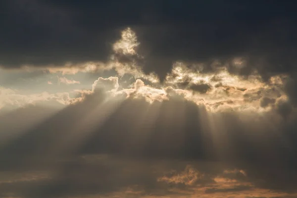 Beautiful sky with cloud before sunset — Stock Photo, Image