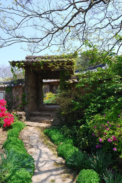 Traditioneller Koreanischer Hausgarten — Stockfoto