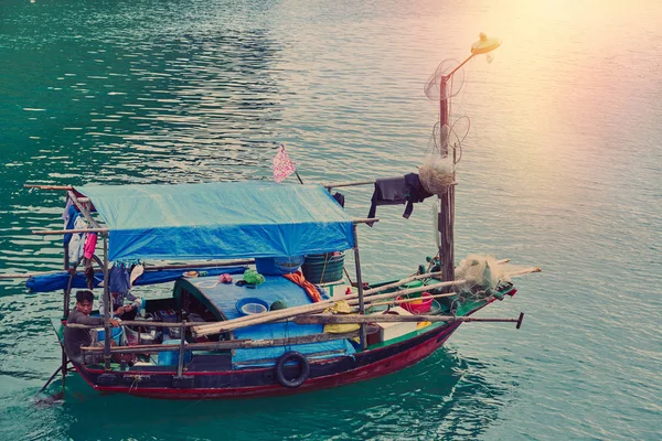 Lange Bucht Vietnam November 2014 Fischerboot Langer Bucht Blick Auf — Stockfoto