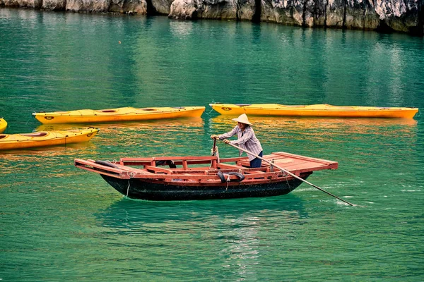 Long Bay Vietnam November 2014 Fishing Boot Long Bay Panoramisch — Stockfoto