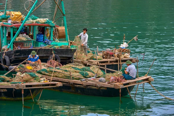 Long Bay Vietnam November 2014 Fishing Boot Long Bay Panoramisch — Stockfoto