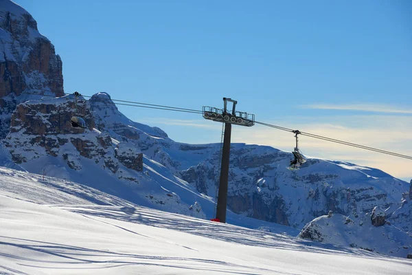 Skifahrer Auf Der Seilbahn Zum Groste Pass Madonna Campiglio Skifahrer — Stockfoto