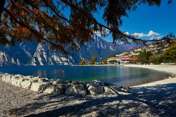 Kilátás Nyílik Garda Gyönyörű Őszi Időben Trentino Alto Adige Régió — Stock Fotó