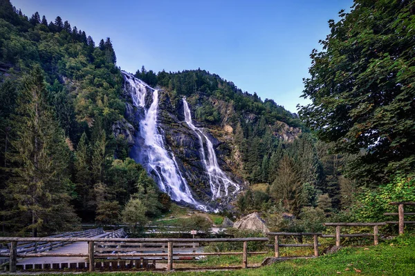 Val Genova Adamello Brenta Természeti Parkhoz Észak Olaszországban Nardis Vízeséshez — Stock Fotó