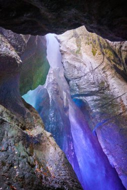 Şelale Varone mağara Garda Gölü, Varone, Trentino Alto Adige, İtalya gorge görünümünü yakın park