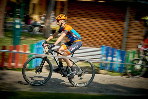 Riva Del Garda Lago Garda Itálie Dubna 2018 Neidentifikovaný Cyklisté — Stock fotografie