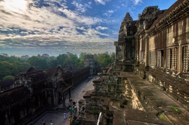 Siem Reap, Kamboçya - 13 Aralık 2014:View gündoğumu vasıl Angkor Wat, Arkeoloji Parkı Siem Reap, Kamboçya UNESCO Dünya Miras Listesi '