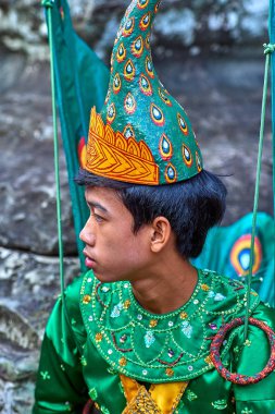 Siem Reap, Kamboçya - 13 Aralık 2014: Angkor Wat, Apsara dans dansçılar Kamboçyalılar Apsara Kamboçya, Arkeoloji Parkı Siem Reap, Kamboçya Unesco Dünya Mirası'eski klasik dans şeklidir