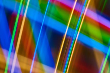 Mavi bokeh arka ışık plan ve doku, bulanık renkli bokeh soyut odaklanmamış arka planda, renkli ışık, uzun pozlama hareket ışıklar