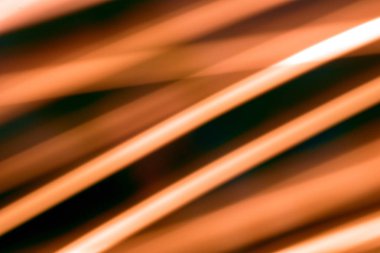 Renkli bokeh soyut odaklanmamış arka plan, altın şerit çizgileri ile uzun pozlama ve hareketli ışık üzerinde bulanık