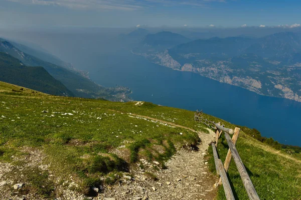 Lago Garda Λίμνη Wiew Από Βουνό Monte Baldo Στην Ιταλία — Φωτογραφία Αρχείου