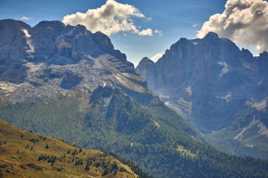 Dağları Madonna di Campiglio Madonna di Campiglio yaz, İtalya, Kuzey ve orta Brenta dağ grupları, Western Dolomites, Trentino-Alto Adige, İtalya