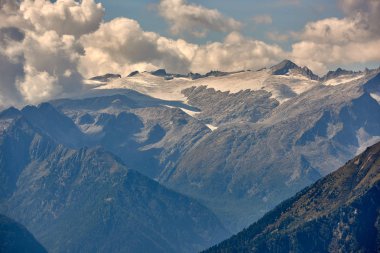 Dağları Madonna di Campiglio Madonna di Campiglio yaz, İtalya, Kuzey ve orta Brenta dağ grupları, Western Dolomites, Trentino-Alto Adige, İtalya
