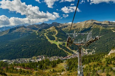 Dağları Madonna di Campiglio Madonna di Campiglio yaz, İtalya, Kuzey ve orta Brenta dağ grupları, Western Dolomites, Trentino-Alto Adige, İtalya