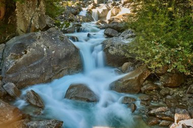 Val di Genova Pinzolo yaz aylarında, Adamello Brenta Tabiat Parkı, Kuzey Italya'nin yakınındaki Nardis şelaleler