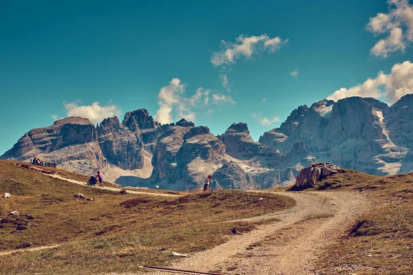 Βουνά Γύρω Από Την Madonna Campiglio Μαντόνα Ντι Καμπίλιο Στο — Φωτογραφία Αρχείου