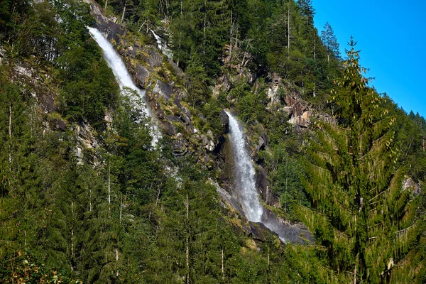 Водопады Нардис Валь Генуя Около Пинцоло Летом Природный Парк Адамелло — стоковое фото