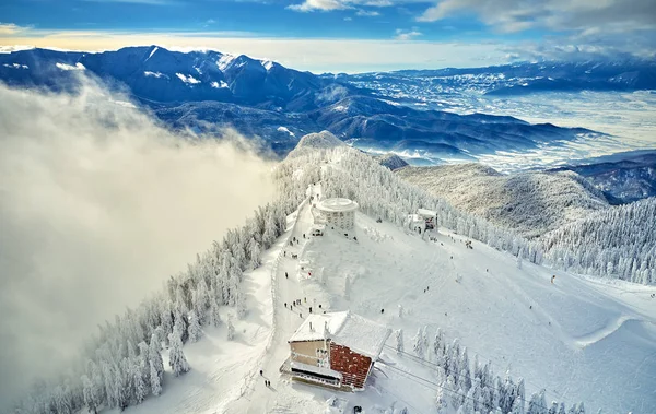 Letecký Pohled Přes Velkolepé Lyžařské Sjezdovky Pohoří Karpaty Panoramatické Zobrazení — Stock fotografie