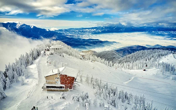 Letecký Pohled Přes Velkolepé Lyžařské Sjezdovky Pohoří Karpaty Panoramatické Zobrazení — Stock fotografie