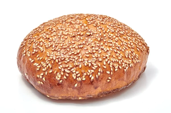 Pão Hambúrguer Com Sementes Gergelim Isoladas Fundo Branco — Fotografia de Stock