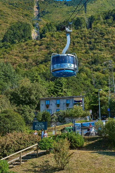 Monte Baldo Lago Garda Ιταλία Οκτωβρίου 2018 Cable Αυτοκινήτων Περιστρεφόμενο — Φωτογραφία Αρχείου