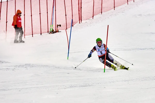 Brassó Románia Február 2018 Fiatal Versenyzők Romániában Teleferic Cup Junior — Stock Fotó