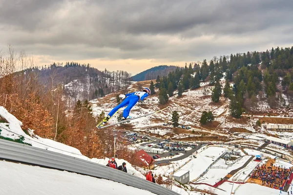 Rasnov Rumänien März 2018 Unbekannter Skispringer Kämpft Sieg Beim Damen — Stockfoto