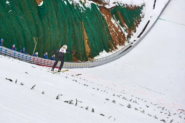 Rasnov Rumänien März 2018 Unbekannter Skispringer Kämpft Sieg Beim Damen — Stockfoto