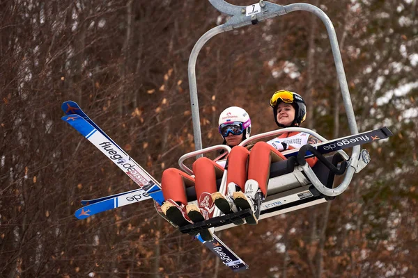 Rasnov Roemenië Maart 2018 Onbekende Schansspringer Compets Winnen Van Ladies — Stockfoto