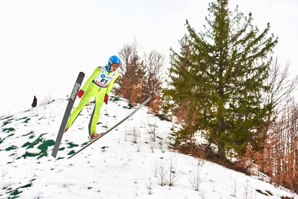 Rasnov Roumanie Mars 2018 Des Sauteurs Ski Inconnus Remportent Coupe — Photo