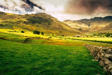 Lake District olarak Great Langdale görünümlerini manzaralar