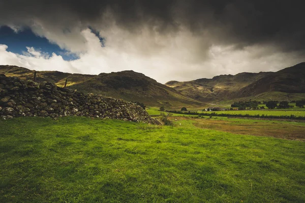 Lake District Olarak Great Langdale Görünümlerini Manzaralar — Stok fotoğraf