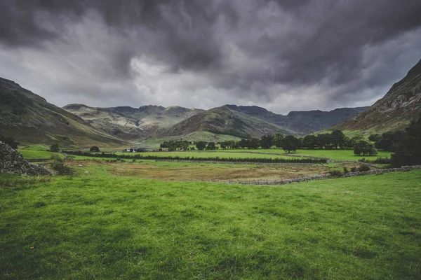 Lake District Olarak Great Langdale Görünümlerini Manzaralar — Stok fotoğraf