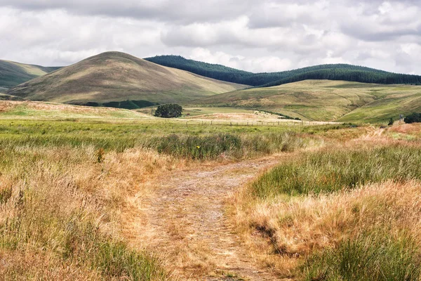 Estrada Encosta Escocesa Vista Pitoresca Sobre Glen Devon — Fotografia de Stock