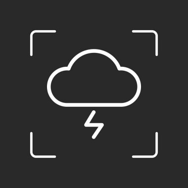 bulut ve yıldırım. basit anahat simgesi. Doğrusal sembolü ile ince anahat. Beyaz nesne kamera otomatik odaklama koyu arka plan üzerinde