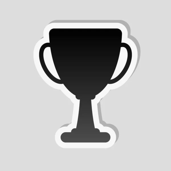 チャンピオンズ カップのシルエット シンプルなアイコン 白枠と灰色の背景に簡単な影のステッカー スタイル — ストックベクタ