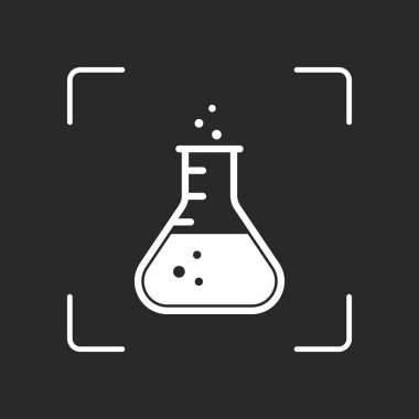 Tıbbi test tüpü simgesi. Beyaz nesne kamera otomatik odaklama koyu arka plan üzerinde