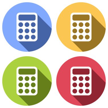 basit hesap makinesi simge. Mavi, turuncu, yeşil ve kırmızı renkli daireler uzun gölge ile beyaz simgeler kümesi. Etiket tarzı