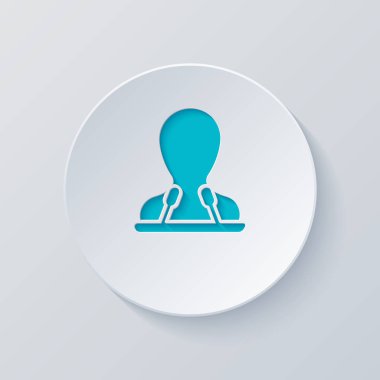 Hoparlör simgesi. Kişi siluet ve mikrofonlar kürsü üzerinde. Gri ve mavi katmanları ile daire kes. Kağıt tarzı