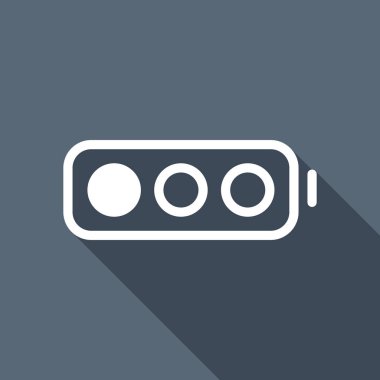 Basit pil, düşük düzeyde. Uzun Gölge arka plan üzerinde beyaz düz simgesi