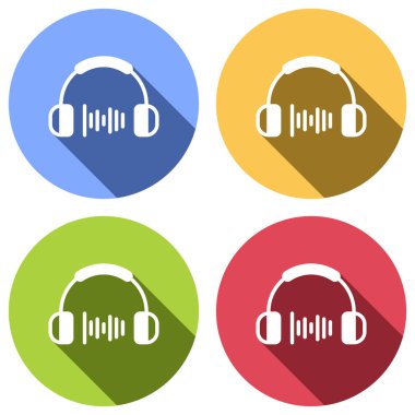 Kulaklık ve müzik dalgası. Orta ses düzeyi. Basit simgesi. Mavi, turuncu, yeşil ve kırmızı renkli daireler uzun gölge ile beyaz simgeler kümesi. Etiket tarzı