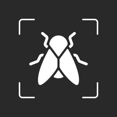 Sinek silüeti. Böcek, doğa simgesi. Beyaz nesne kamera otomatik odaklama koyu arka plan üzerinde