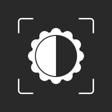 parlaklık. basit siluet. Beyaz nesne kamera otomatik odaklama koyu arka plan üzerinde