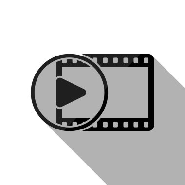 Film şeridi daire içinde oyun simgesiyle. basit siluet. Uzun gölge beyaz arka planda siyah nesnesiyle