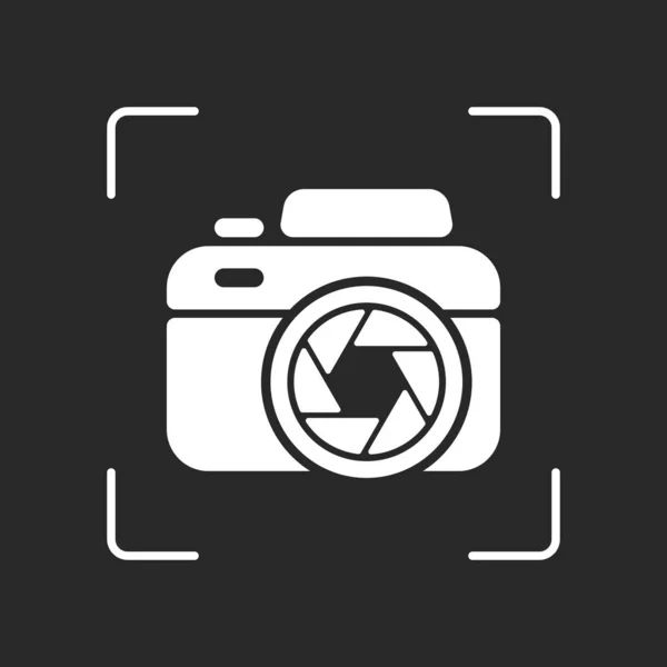 Фотокамера Затвором Проста Піктограма Білий Єкт Автофокусі Камери Темному Фоні — стоковий вектор